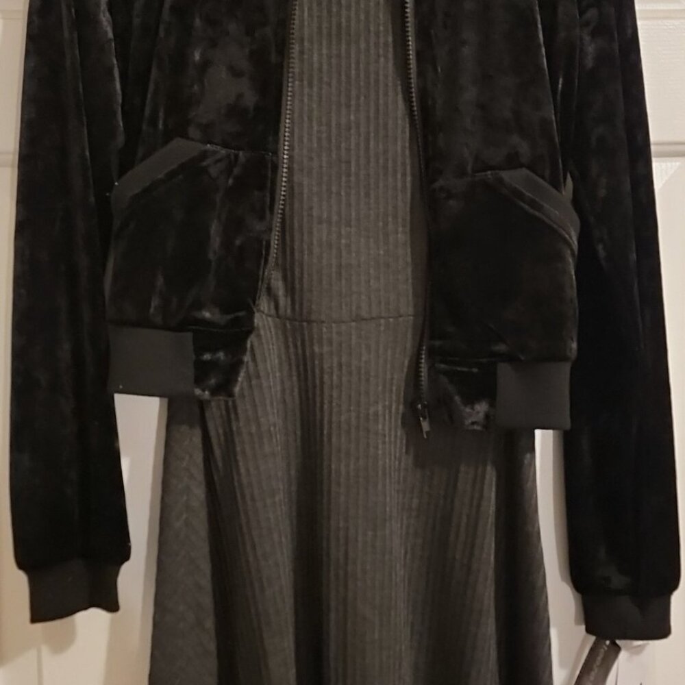 Gray/Black Sweater Dress Size 5